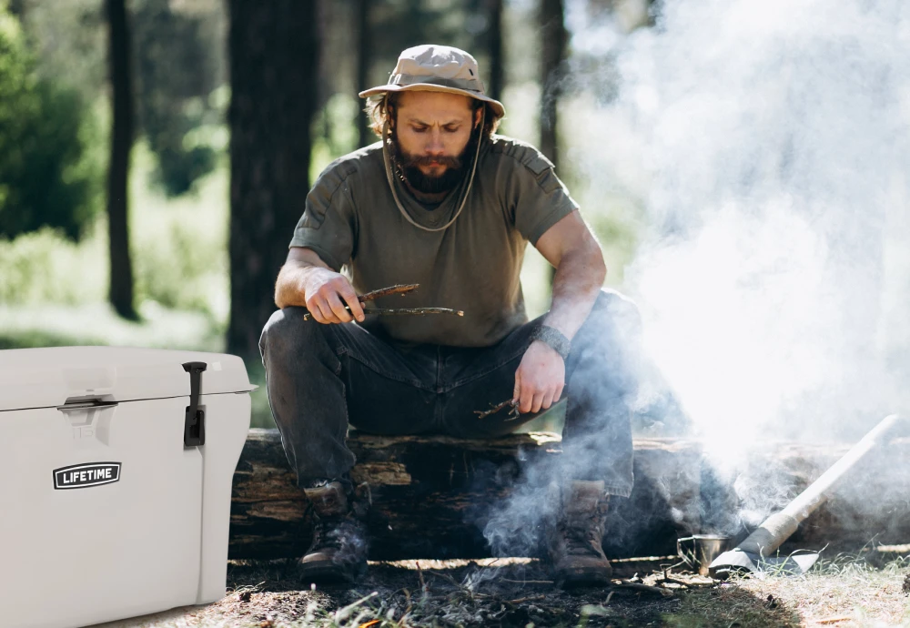 plastic picnic ice cooler box